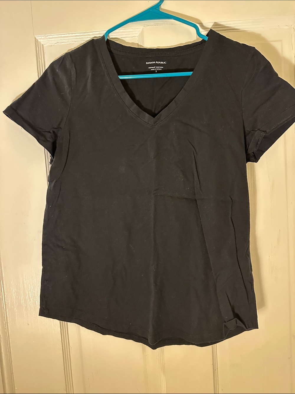 Banana Republic Black V-Neck Short Sleeve Tee